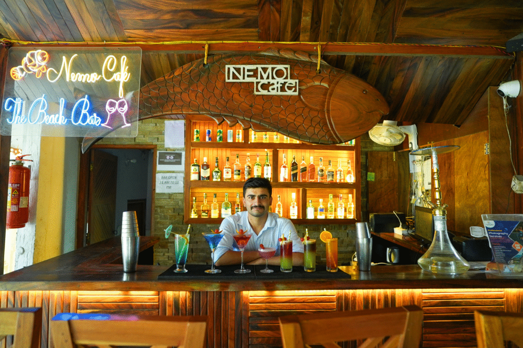 Nemo Cafe and Bar in Havelock
